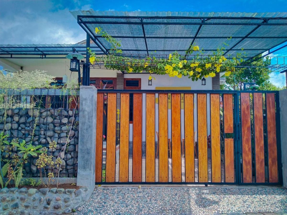 Inn House Homestay Dadapan Exterior foto