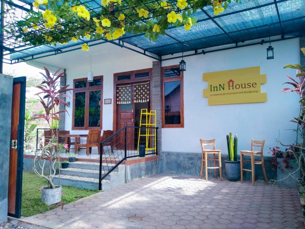 Inn House Homestay Dadapan Exterior foto