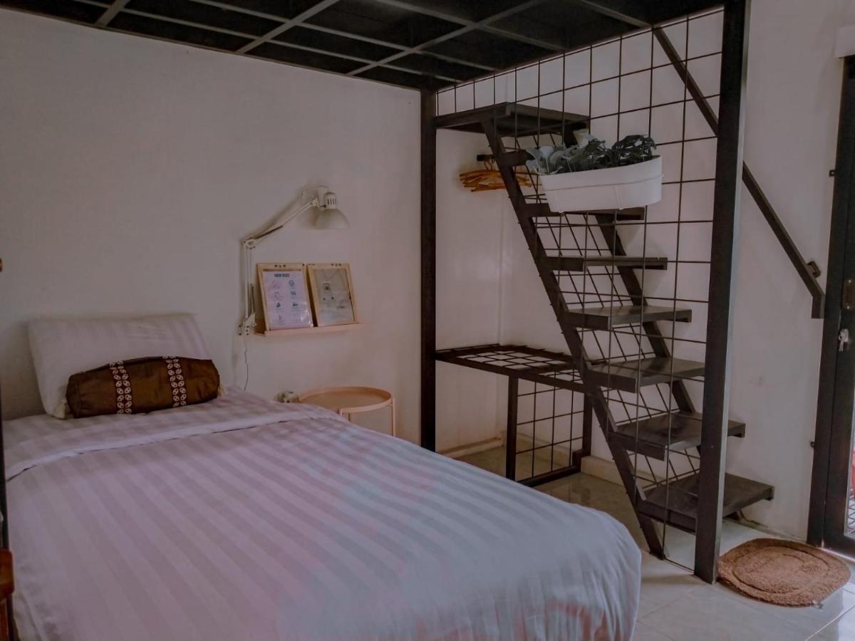 Inn House Homestay Dadapan Exterior foto